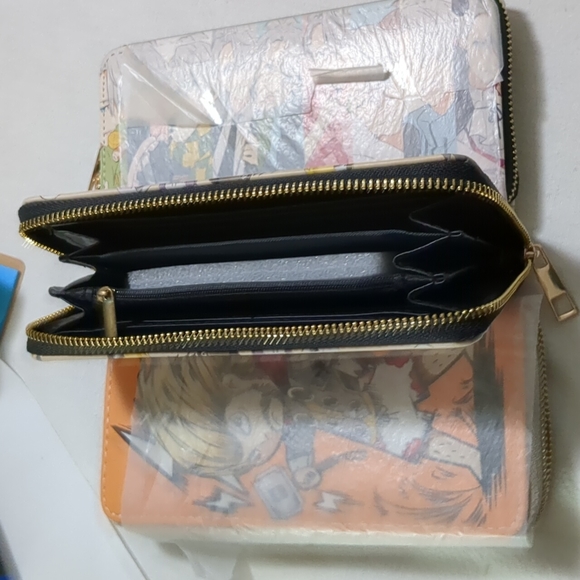 Anime Character Wallet - Picture 2 of 2
